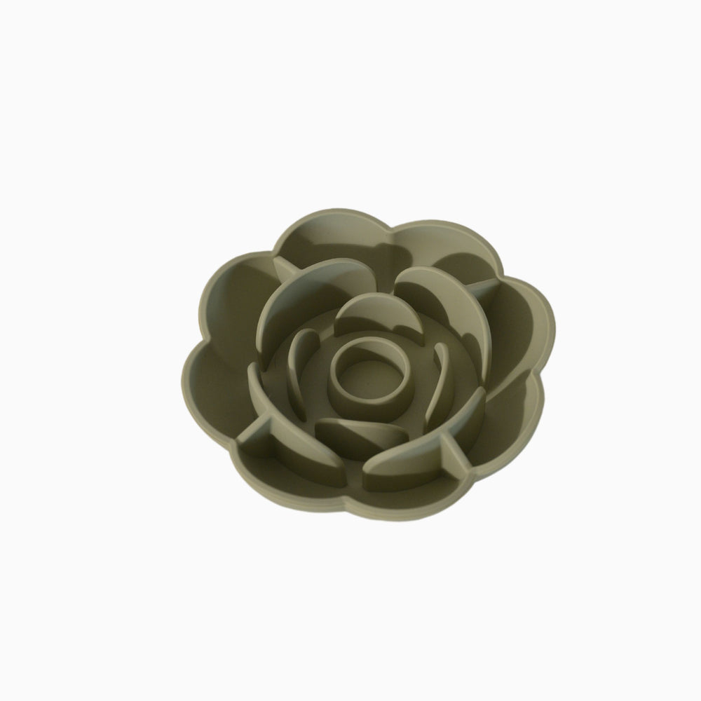Durable Green Blossom Slow Feeder – Safe & Fun Pet Feeding Bowl