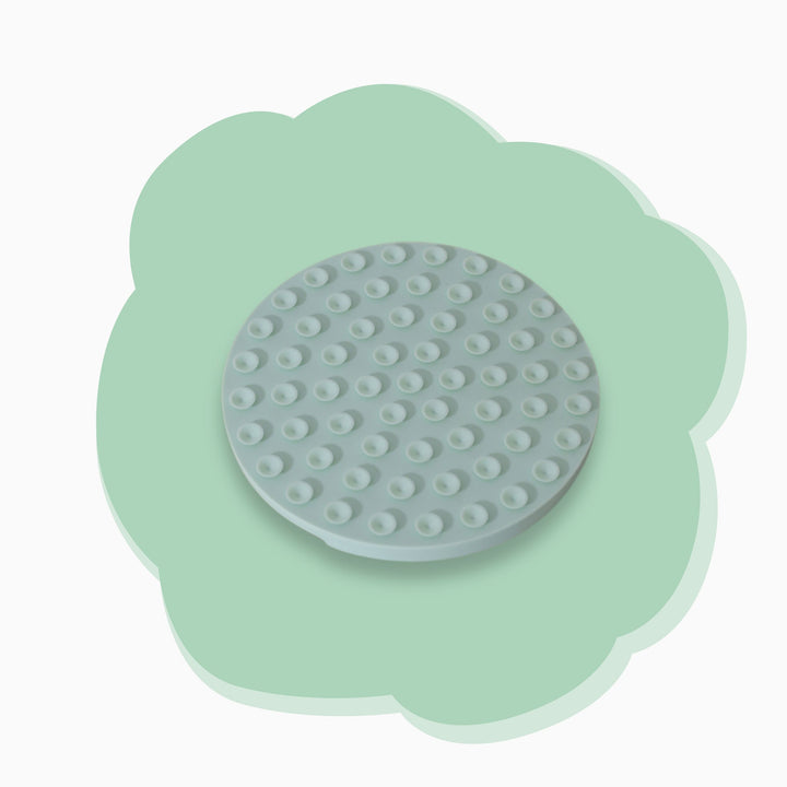 Calming enrichment lick mat for pets – food-grade silicone slow feeder plate to reduce stress and boredom.