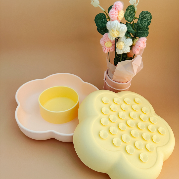 Flower-shaped Yellow Pet Bowl – Dual Compartment Food and Water Bowl for Cats & Dogs