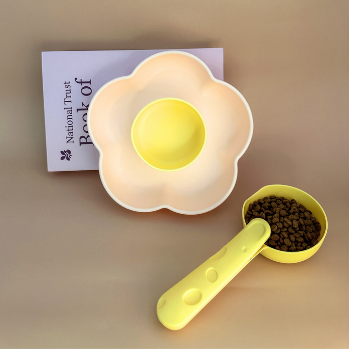 Cute Yellow Pet Bowl – Easy Clean Food & Water Dish for Cats and Dogs