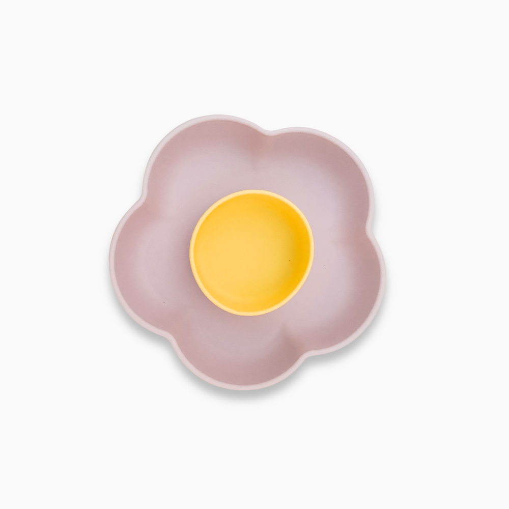 Alt Text: Flower-shaped Dual Pet Bowl – Easy Clean Food and Water Dish for Cats and Dogs